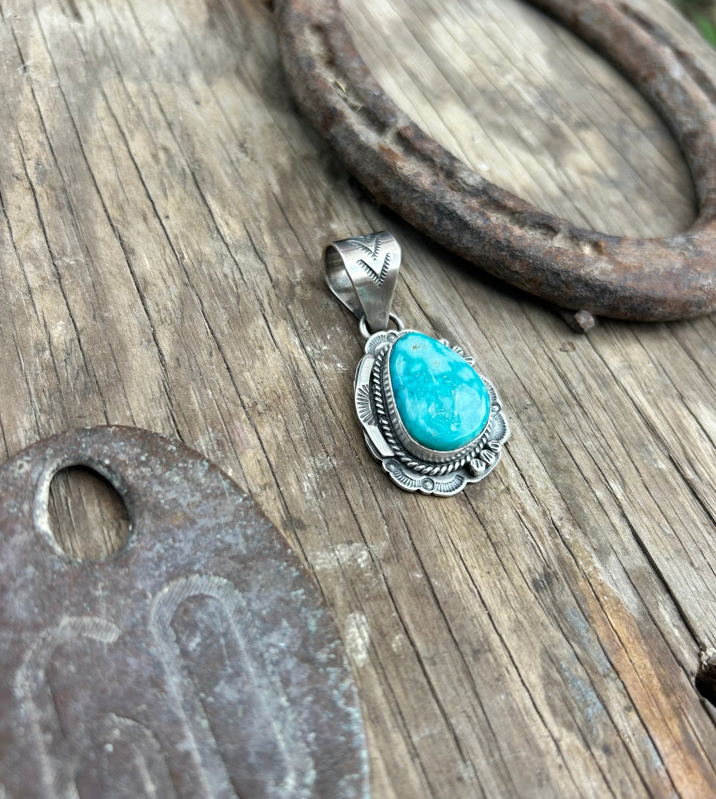 Layne Pendant